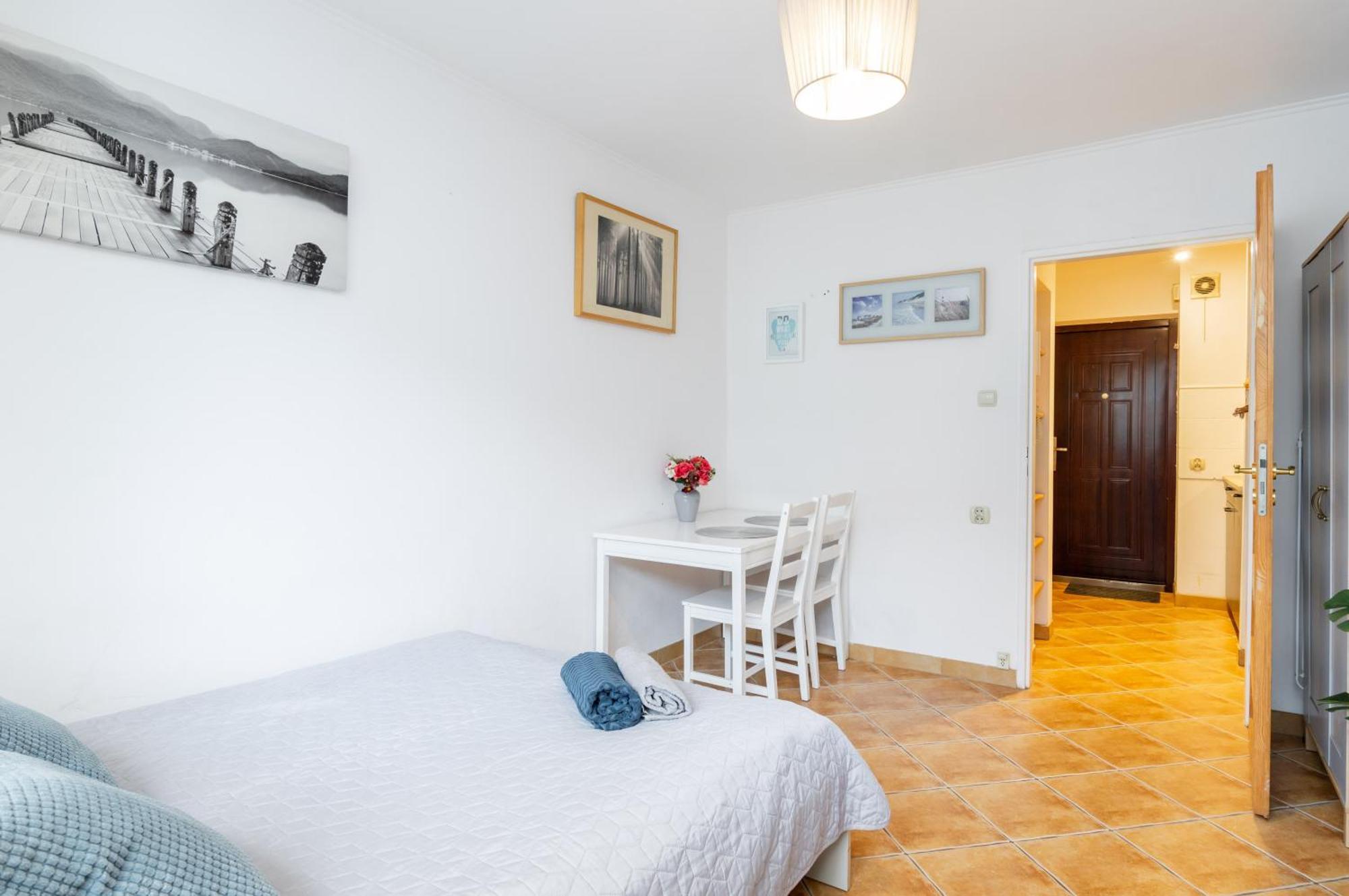 Cinnamon Apartment Metro Swietokrzyska Warszawa Zewnętrze zdjęcie