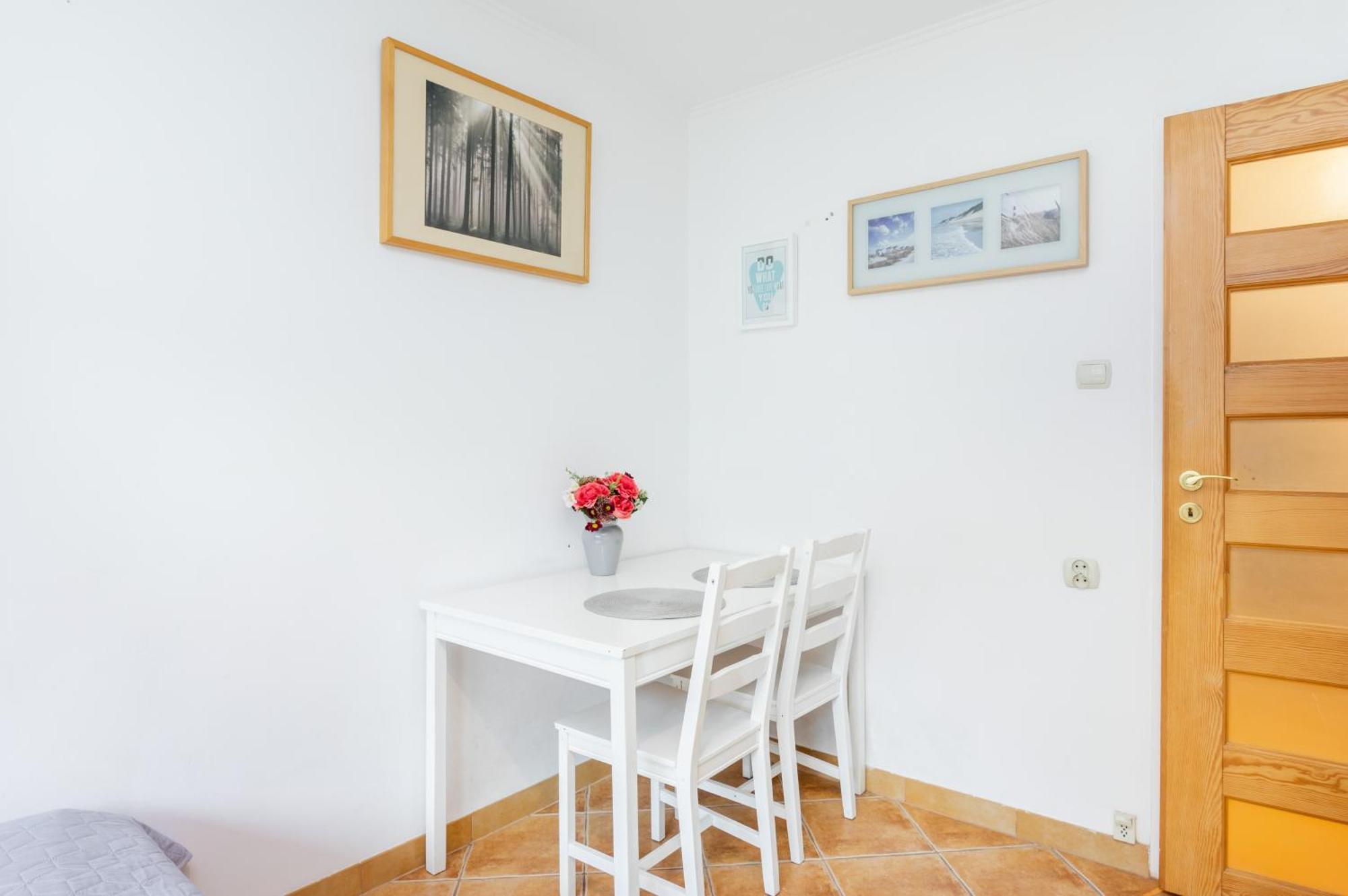 Cinnamon Apartment Metro Swietokrzyska Warszawa Zewnętrze zdjęcie